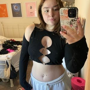 White fox black long sleeve going out top